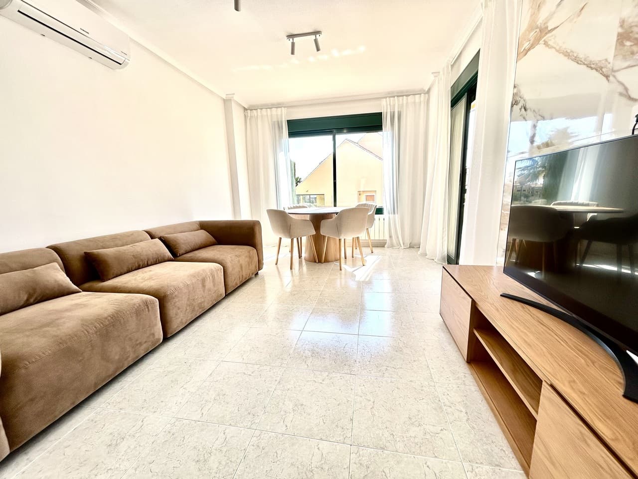 Apartamento Planta Media de 2 dormitorios en Villamartin - 3