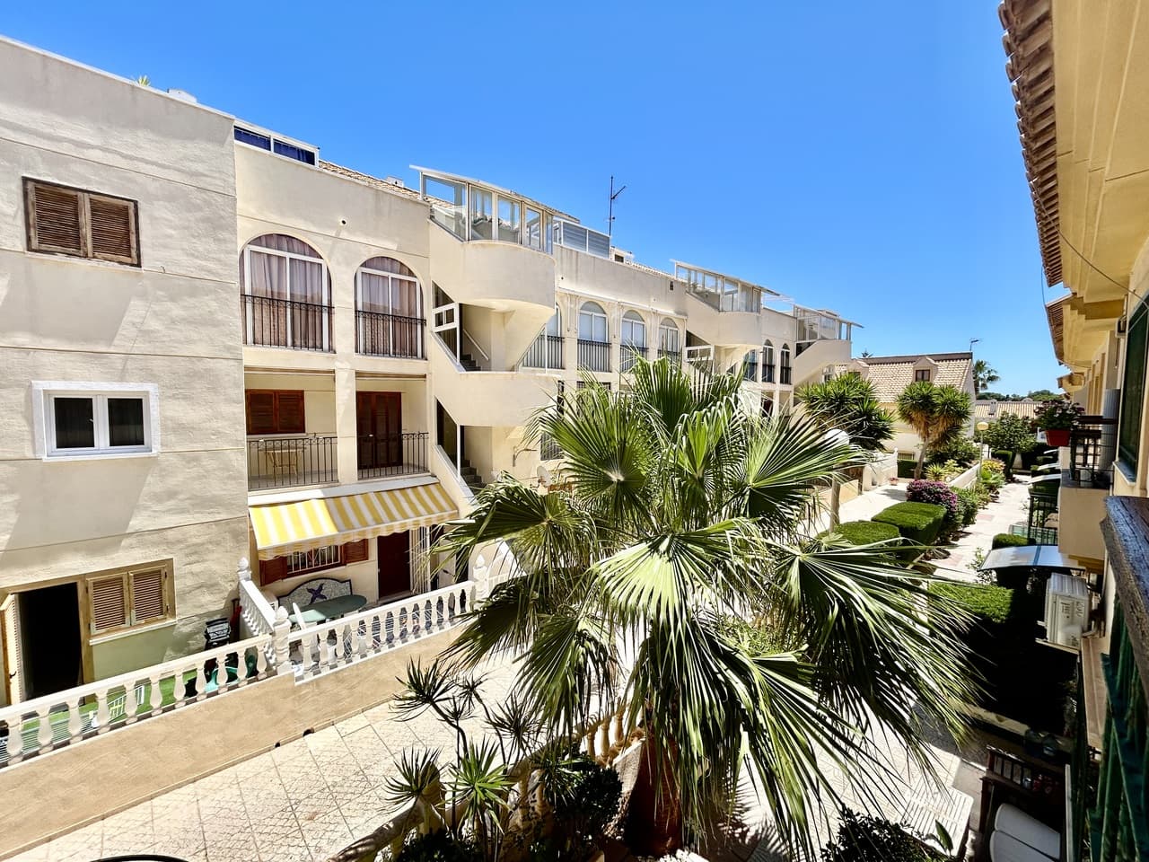 Geschakelde Woning met 3 slaapkamers in La Zenia - 18