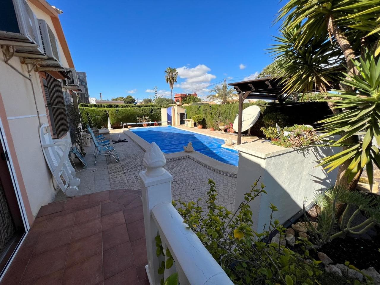 3 bed Detached Villa in Cabo Roig - 17