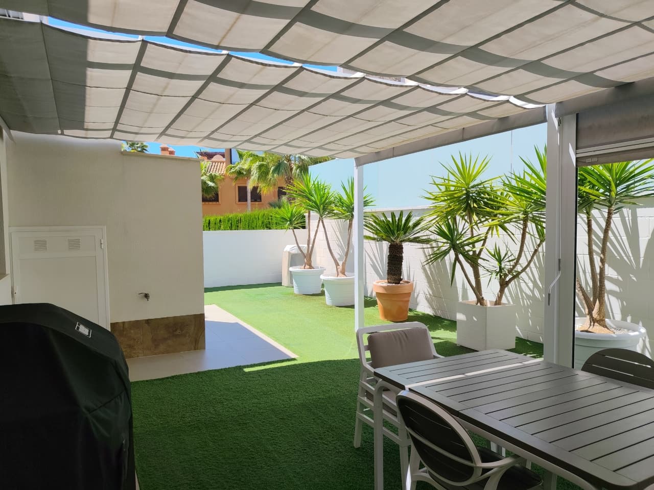 Villa - Chalet de 3 dormitorios en San Miguel de Salinas - 38