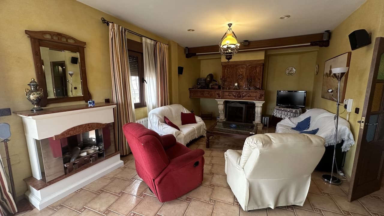 Vrijstaande Villa met 4 slaapkamers in San Miguel de Salinas - 24