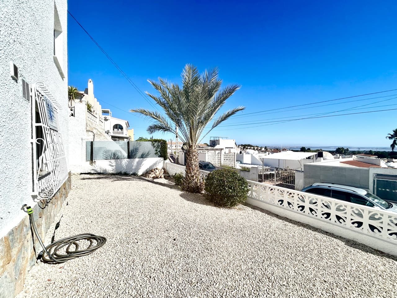 Villa - Chalet de 2 dormitorios en Villamartin - 28