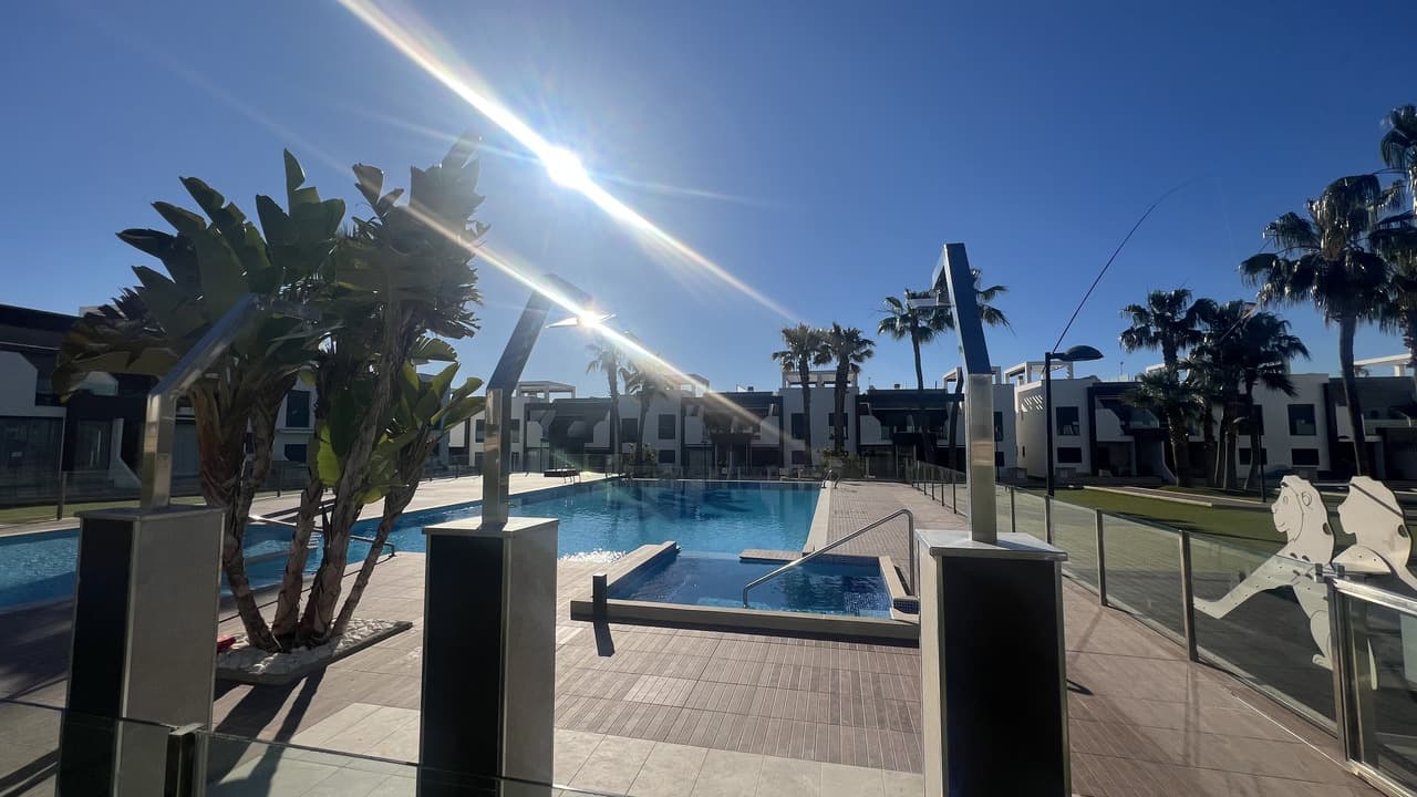 Apartamento Planta Media de 2 dormitorios en La Zenia - 2