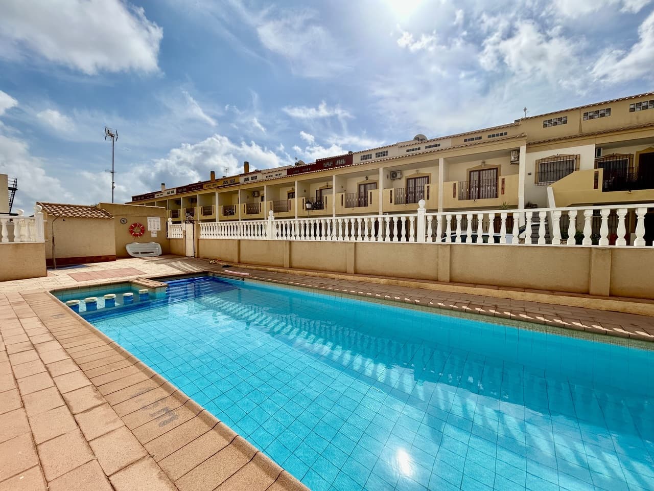3 bed Middle Floor Apartment in La Zenia - 18