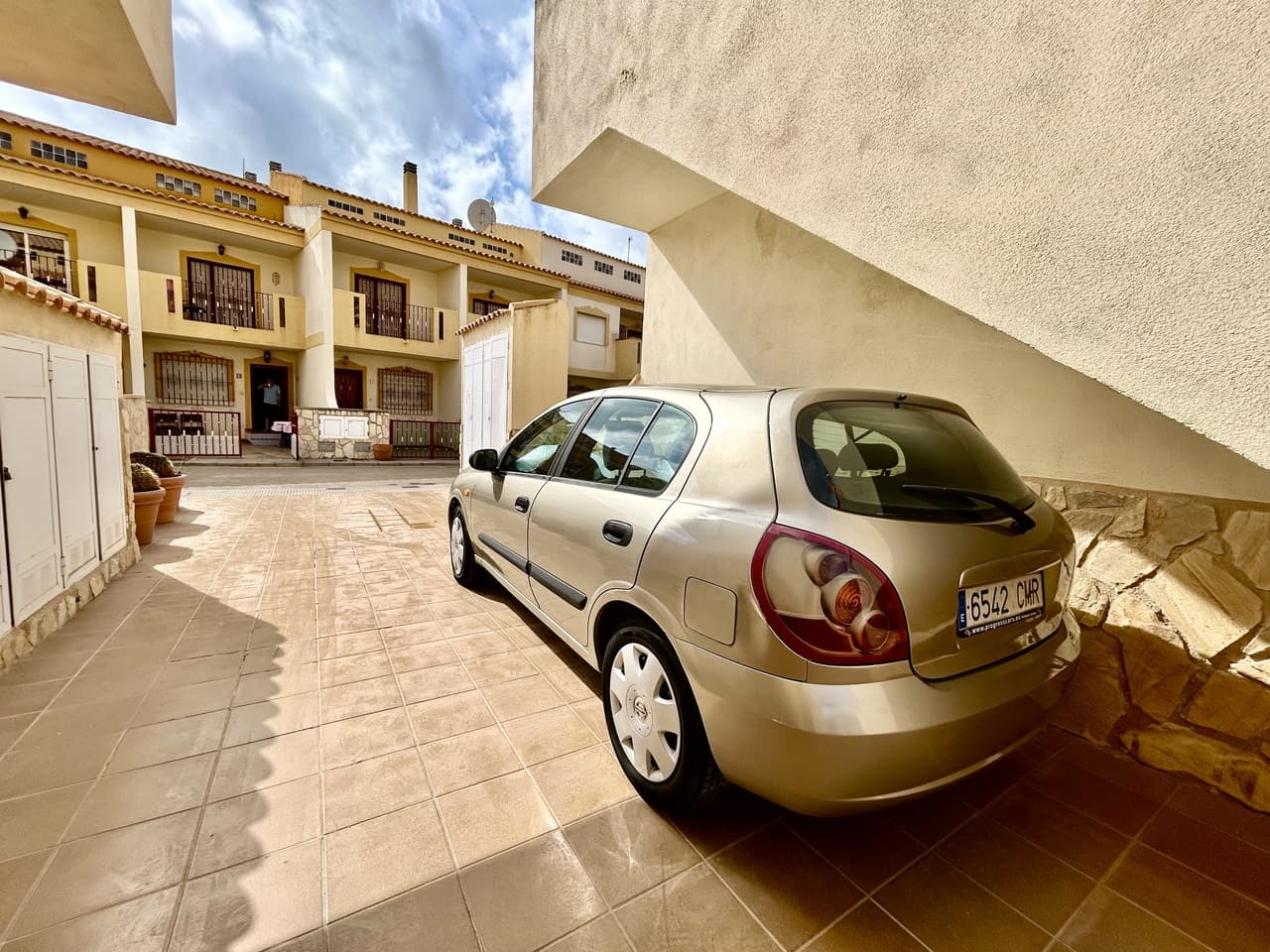 3 bed Middle Floor Apartment in La Zenia - 21