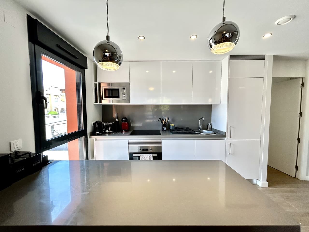 2 bed Middle Floor Apartment in Villamartin - 12