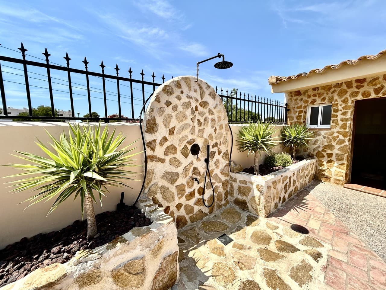 5 bed Detached Villa in La Zenia