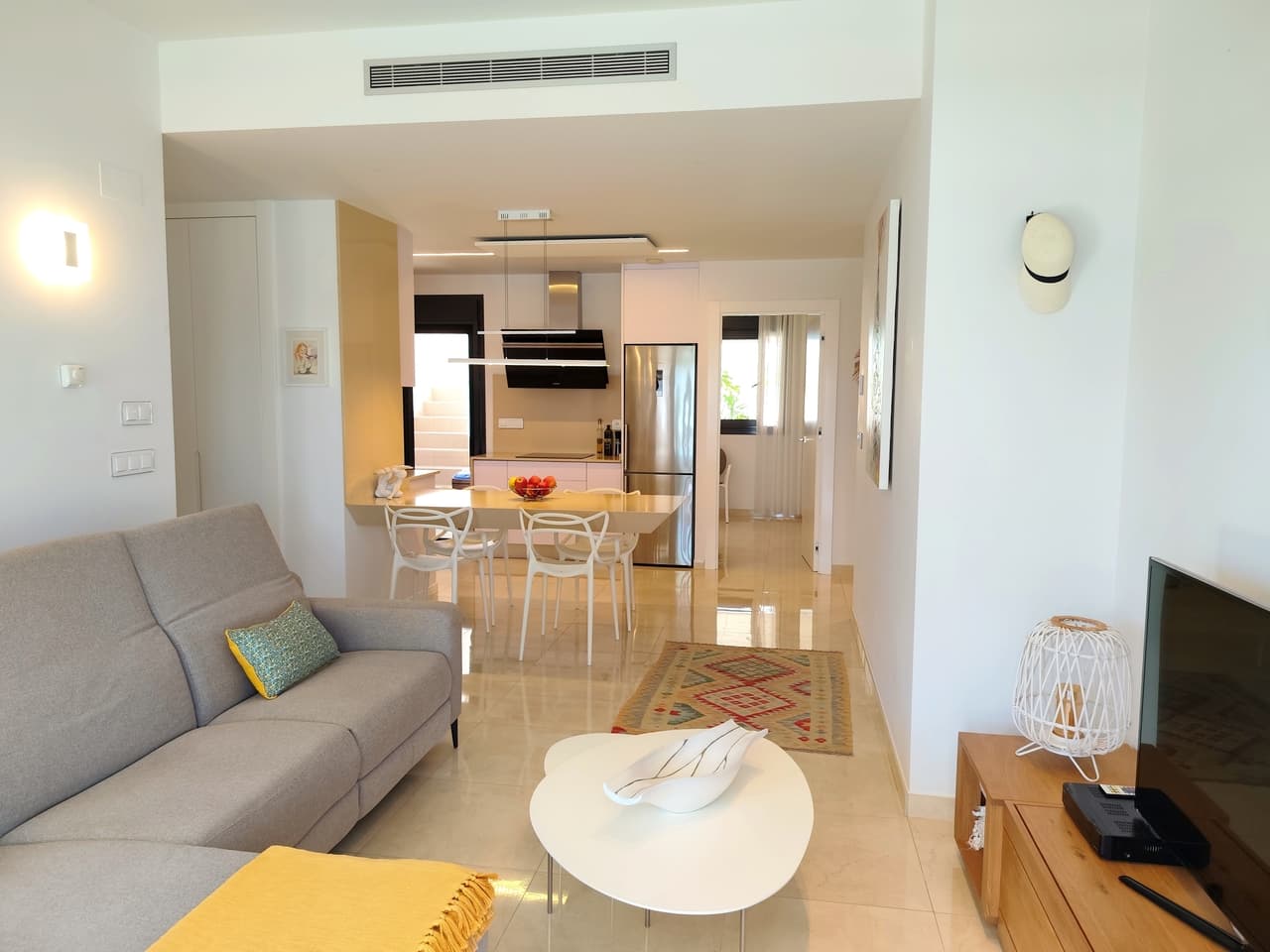 Villa - Chalet de 3 dormitorios en San Miguel de Salinas - 3