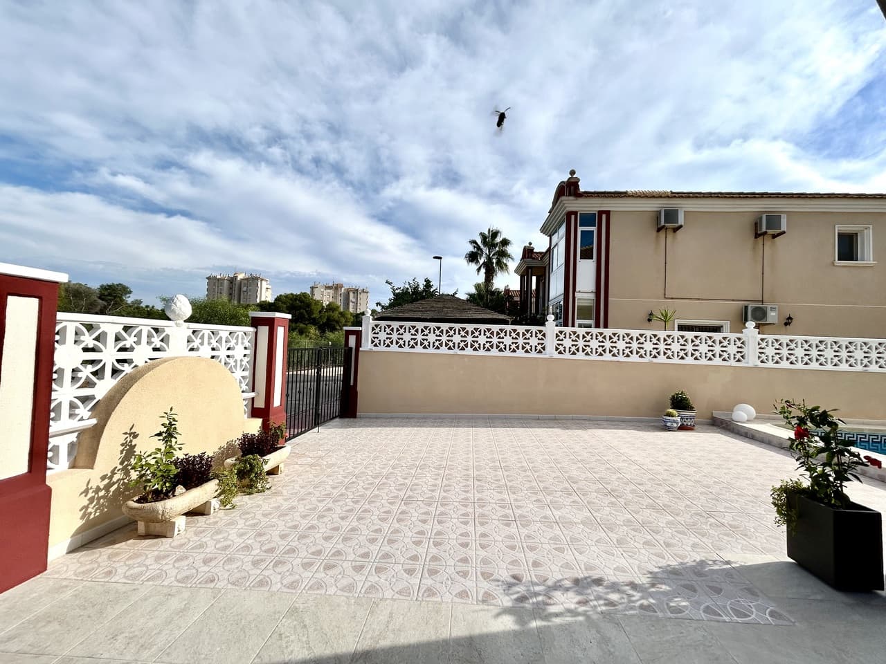 Geschakelde Woning met 3 slaapkamers in Dehesa de Campoamor - 41