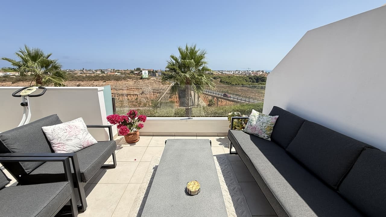 Adosada de 3 dormitorios en Cabo Roig - 31
