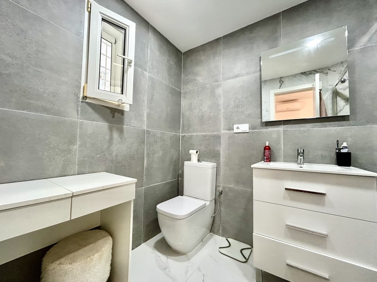 3 bed Detached Villa in Villamartin - 13