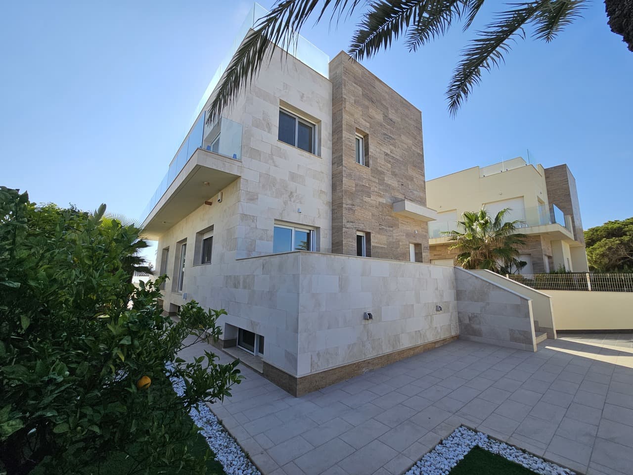 Vrijstaande Villa met 5 slaapkamers in La Zenia - 33