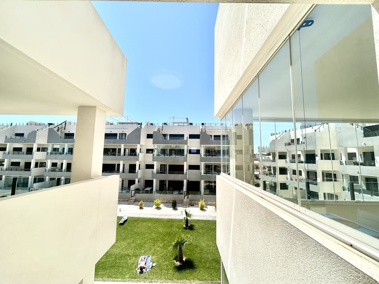 Apartamento Planta Media de 3 dormitorios en Los Dolses - 33