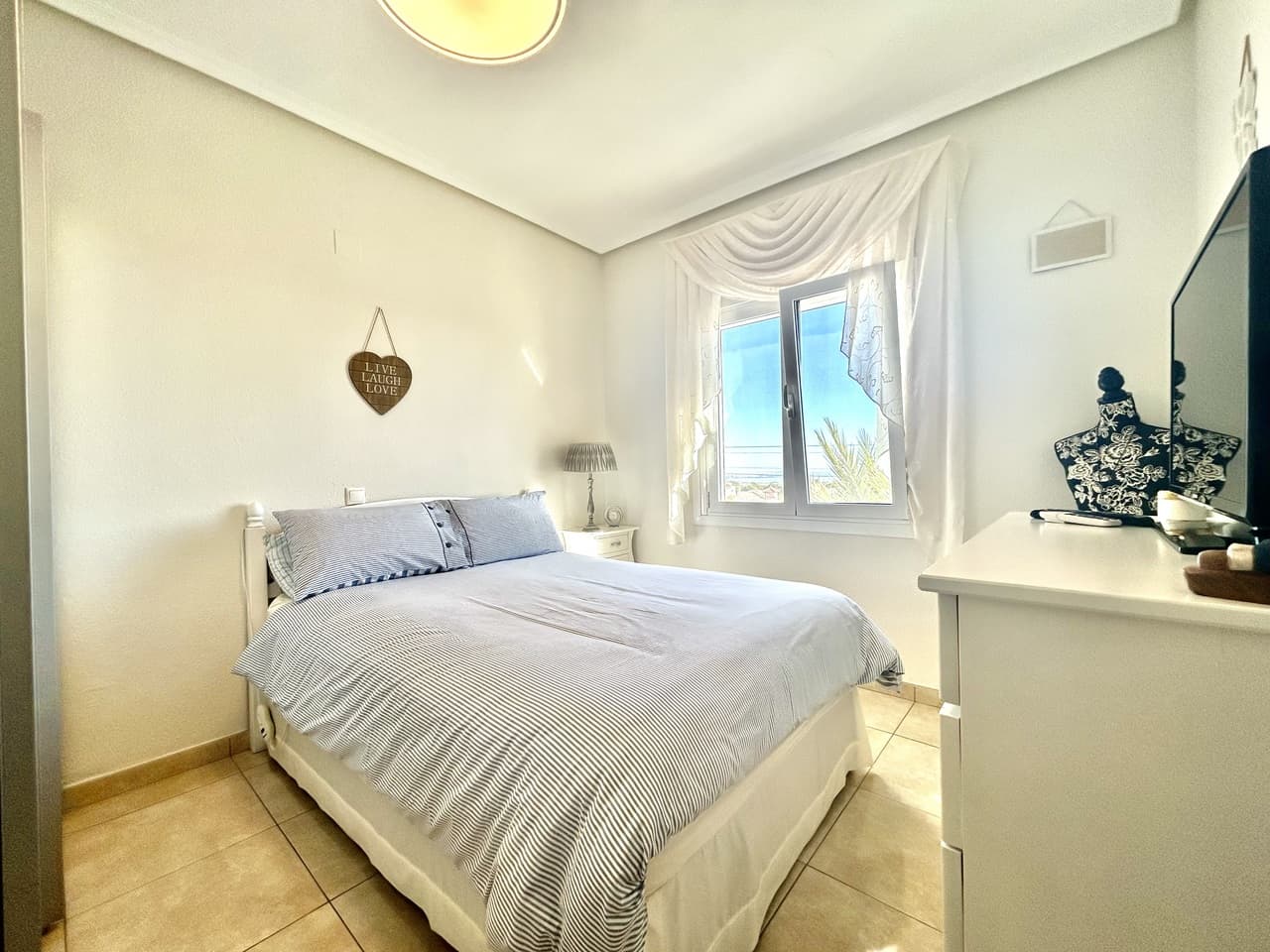 Villa - Chalet de 2 dormitorios en Villamartin - 11