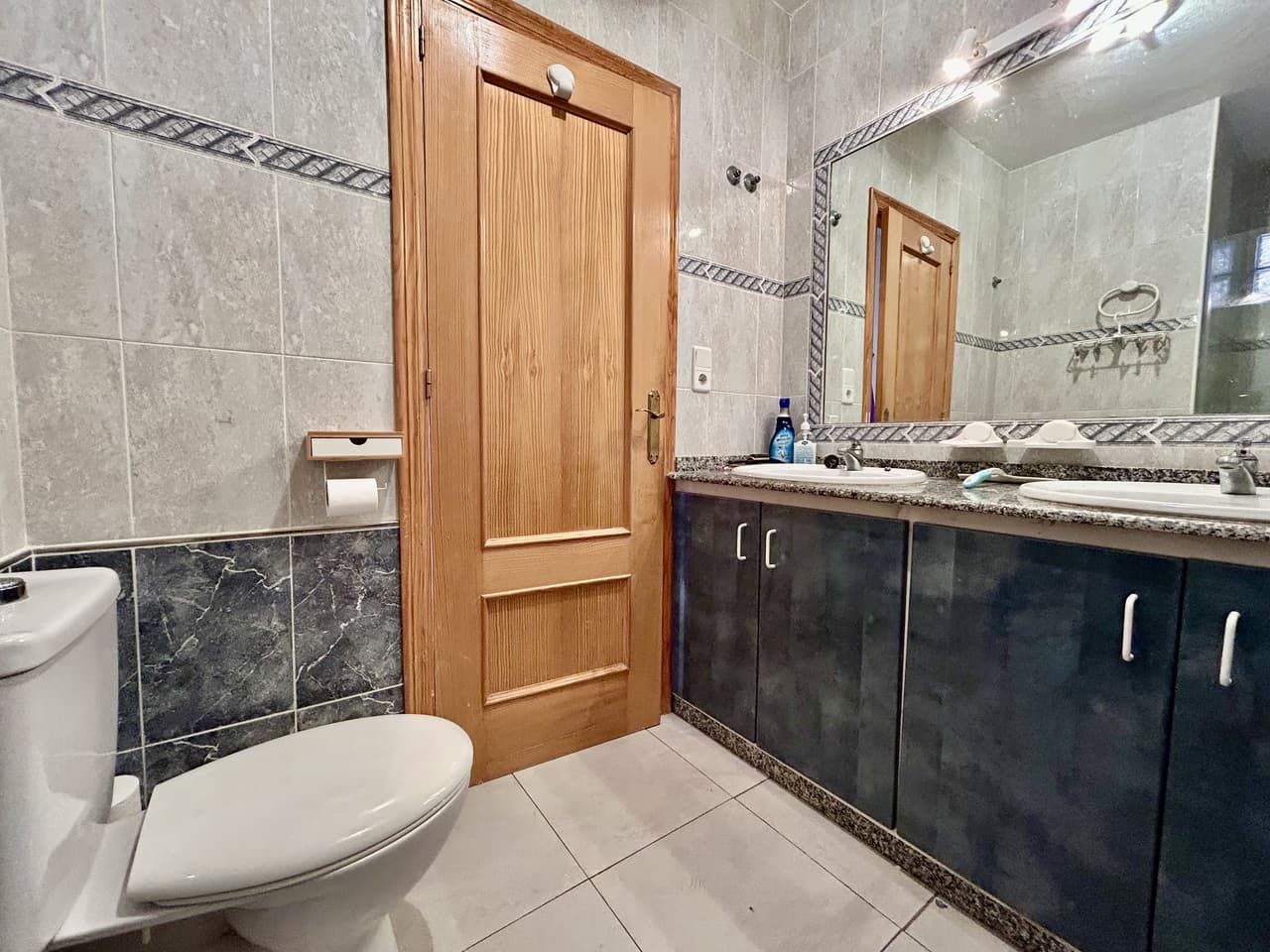 3 bed Middle Floor Apartment in La Zenia - 12