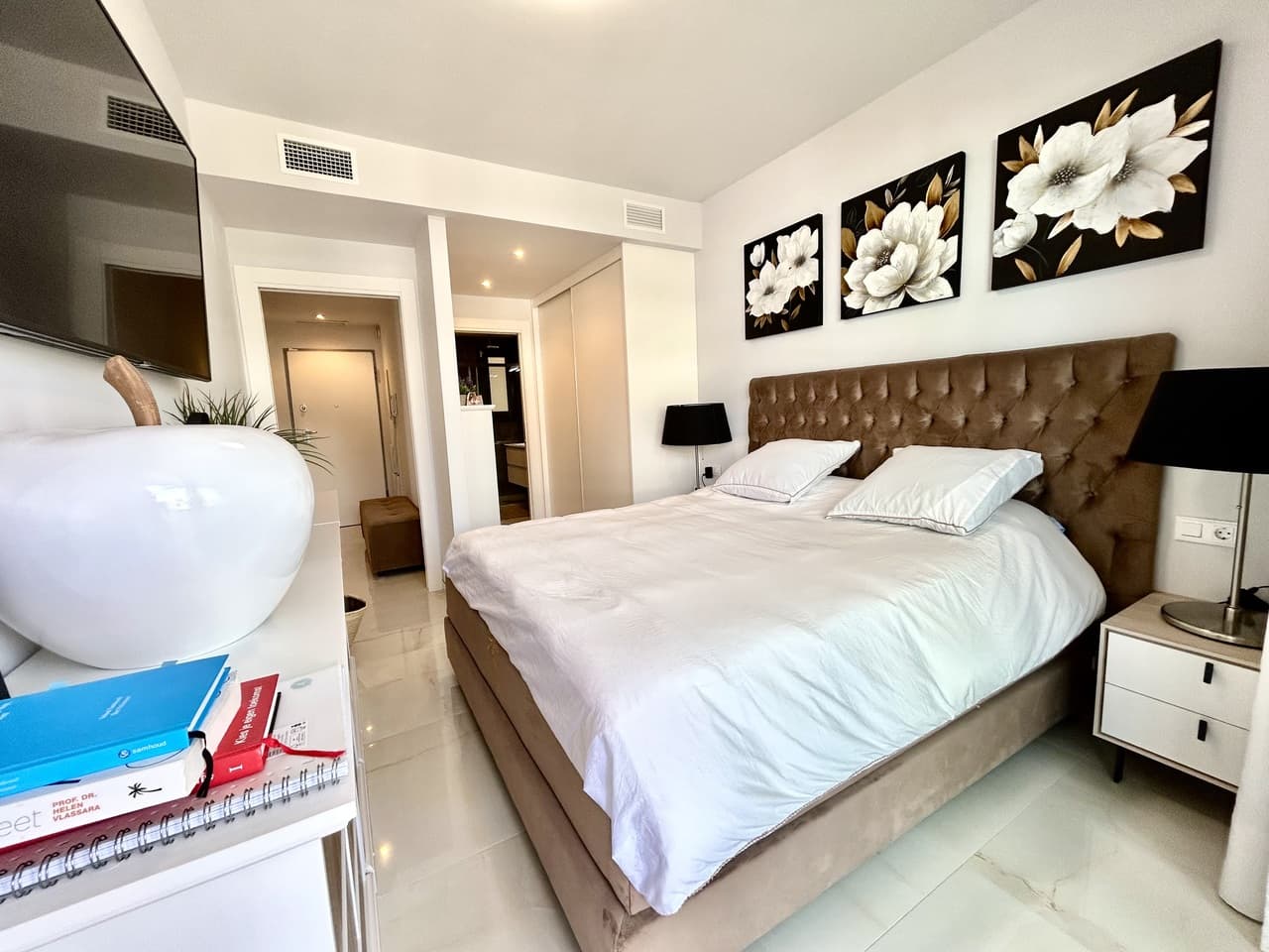 Tussenverdieping Appartement met 3 slaapkamers in Playa Flamenca - 10