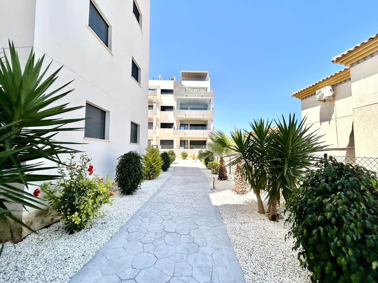 Apartamento Planta Media de 3 dormitorios en Los Dolses - 35