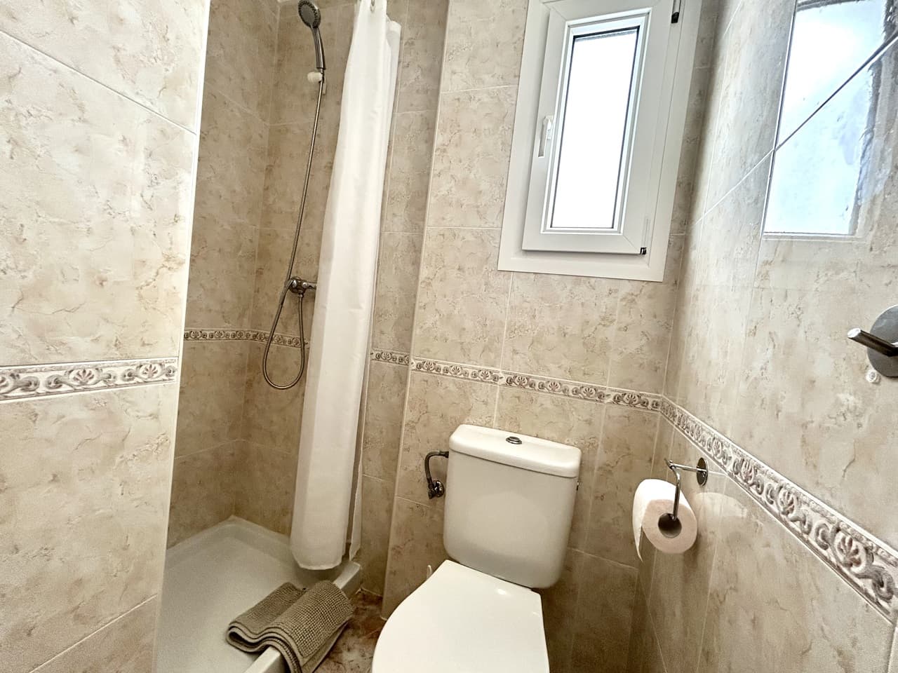 Tussenverdieping Appartement met 2 slaapkamers in Cabo Roig - 20