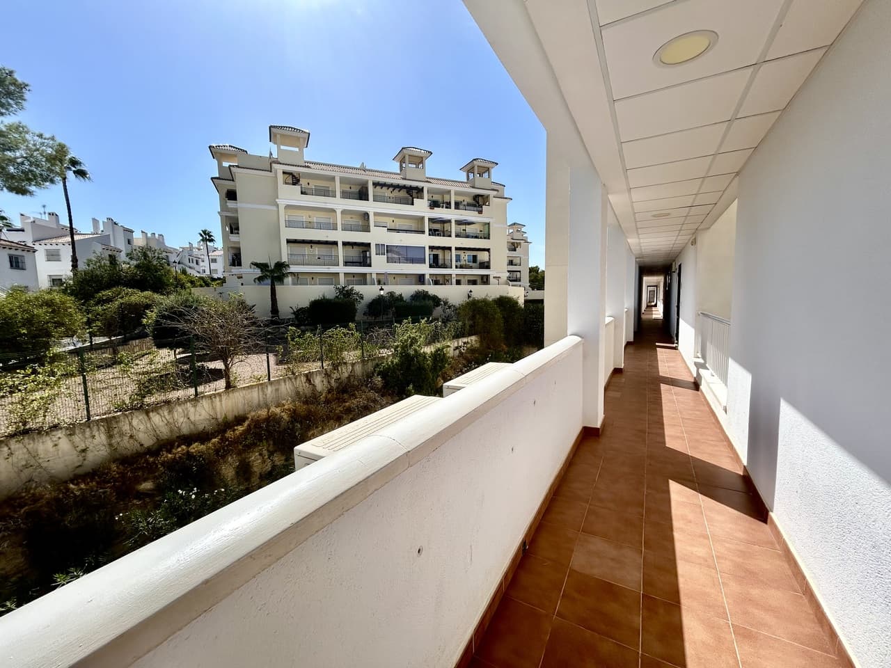 2 bed Middle Floor Apartment in Villamartin - 24