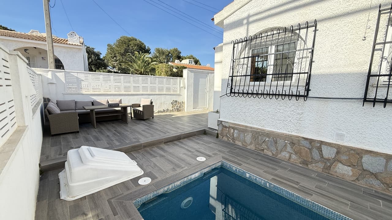Villa - Chalet de 2 dormitorios en Villamartin - 8