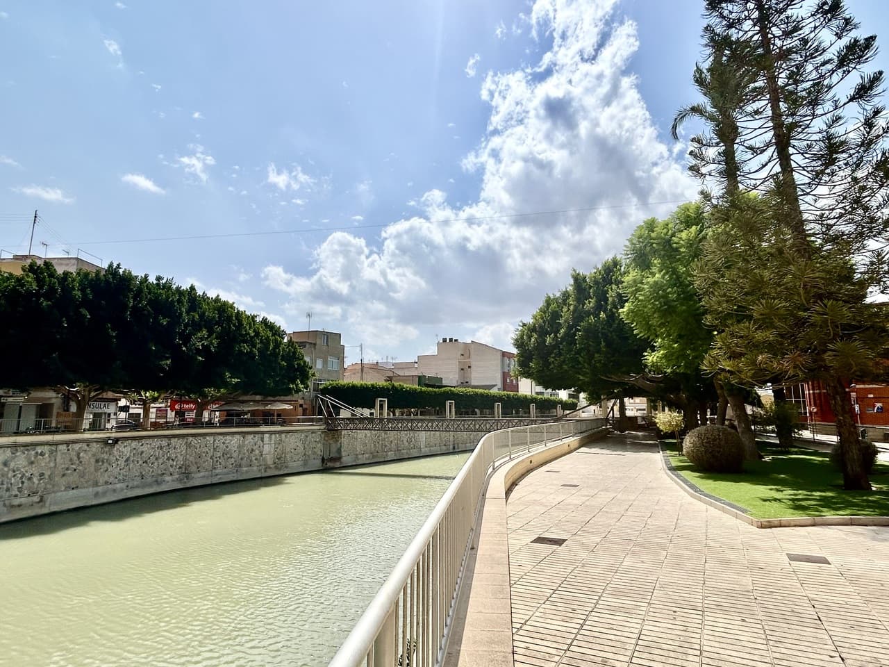 Apartamento Planta Media de 4 dormitorios en Rojales - 25
