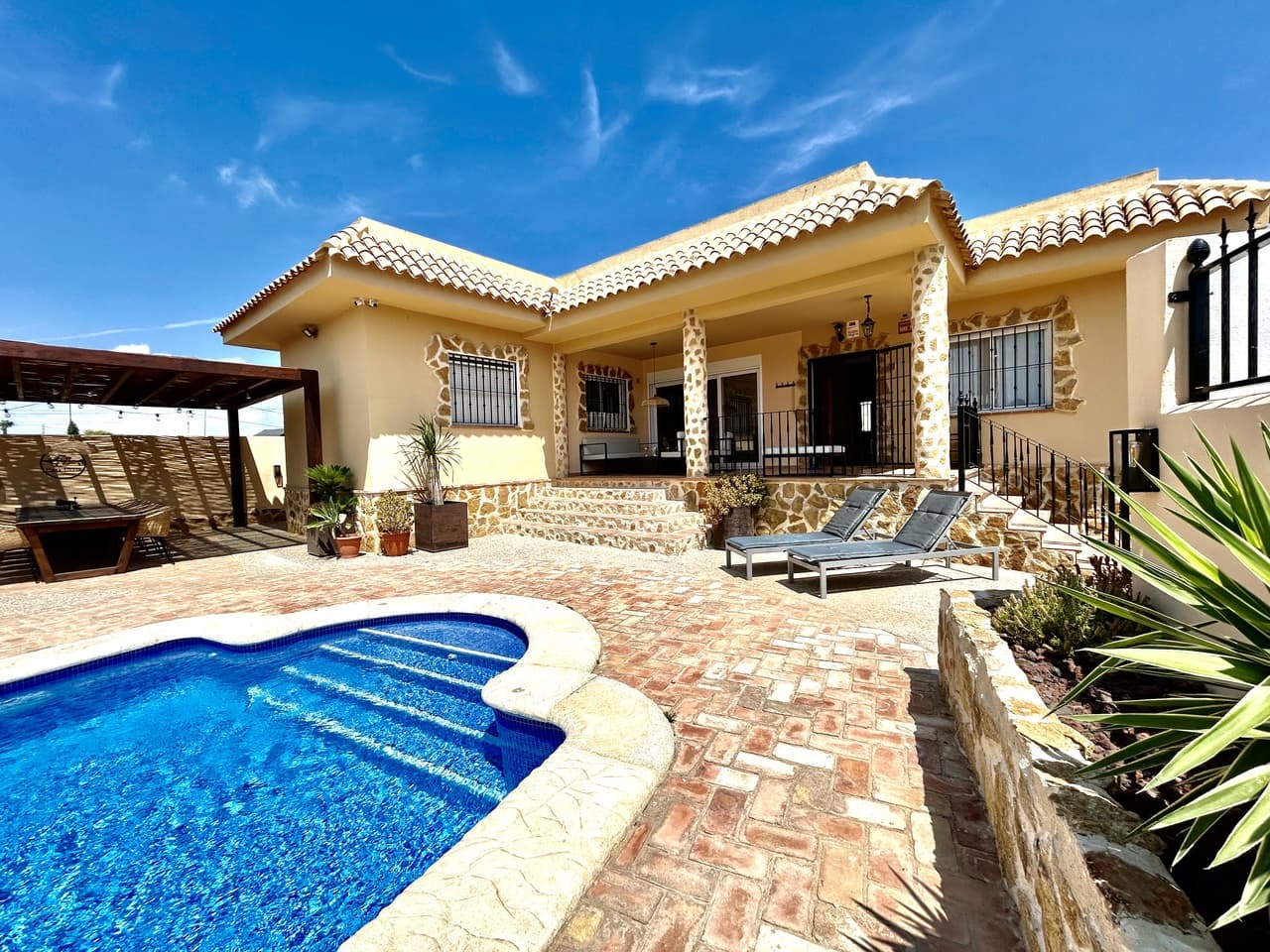 5 bed Detached Villa in La Zenia