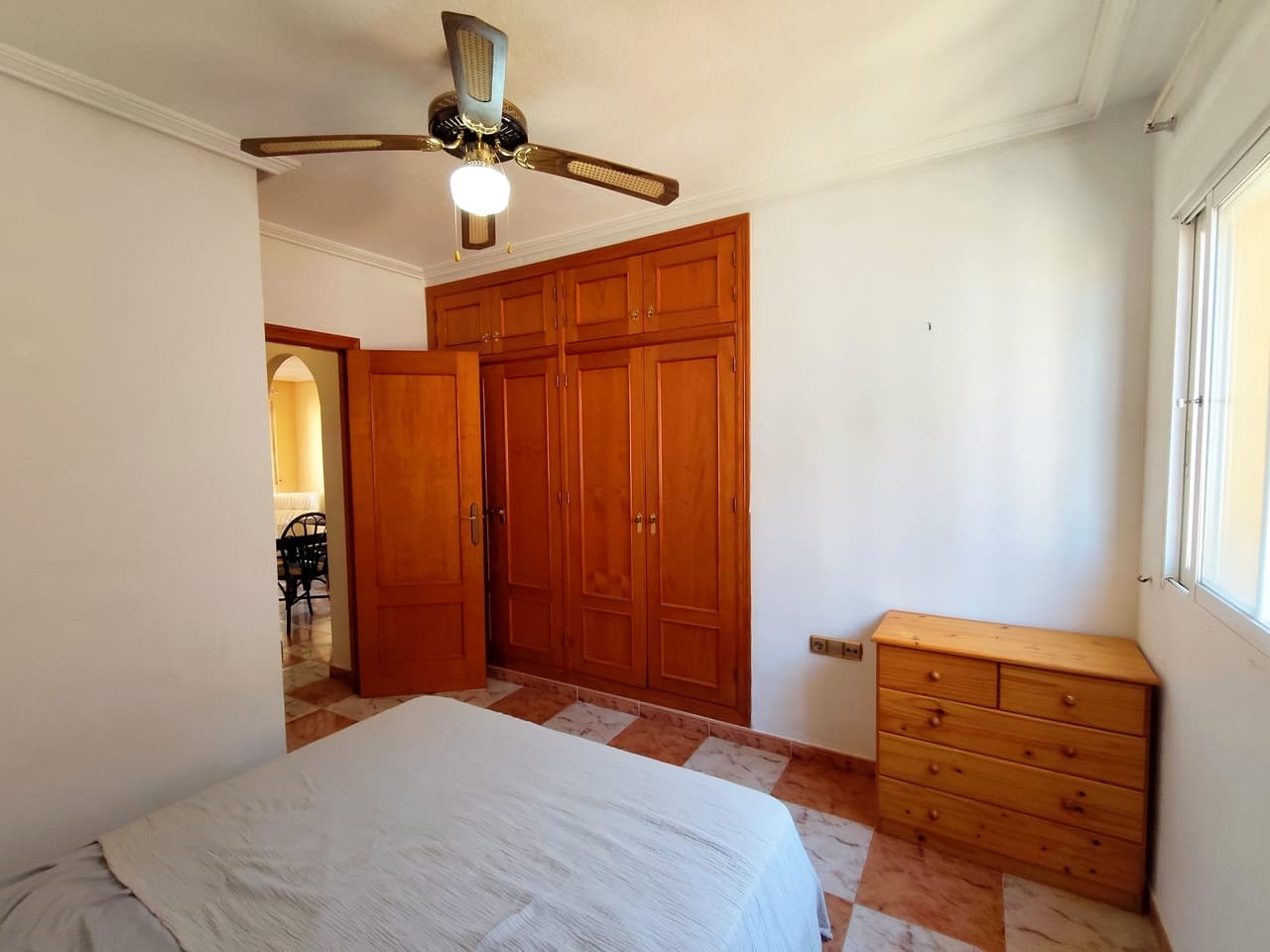 2 bed Middle Floor Apartment in Villamartin