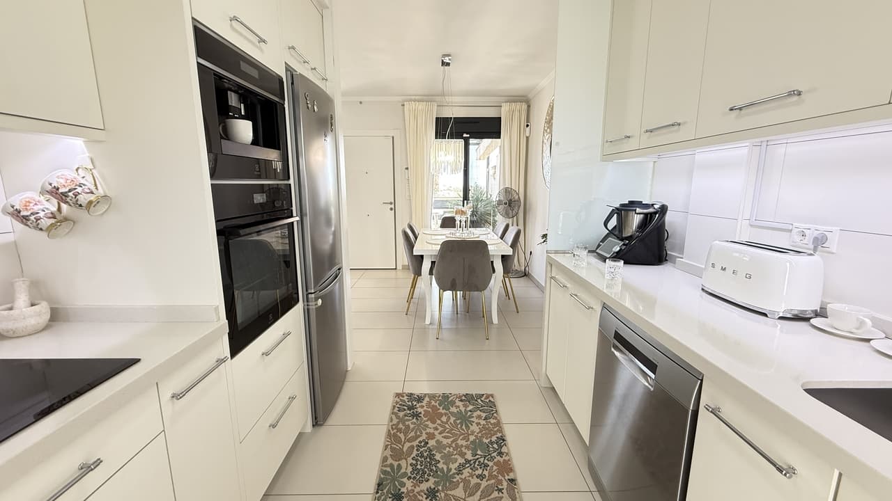 Adosada de 3 dormitorios en Cabo Roig - 10