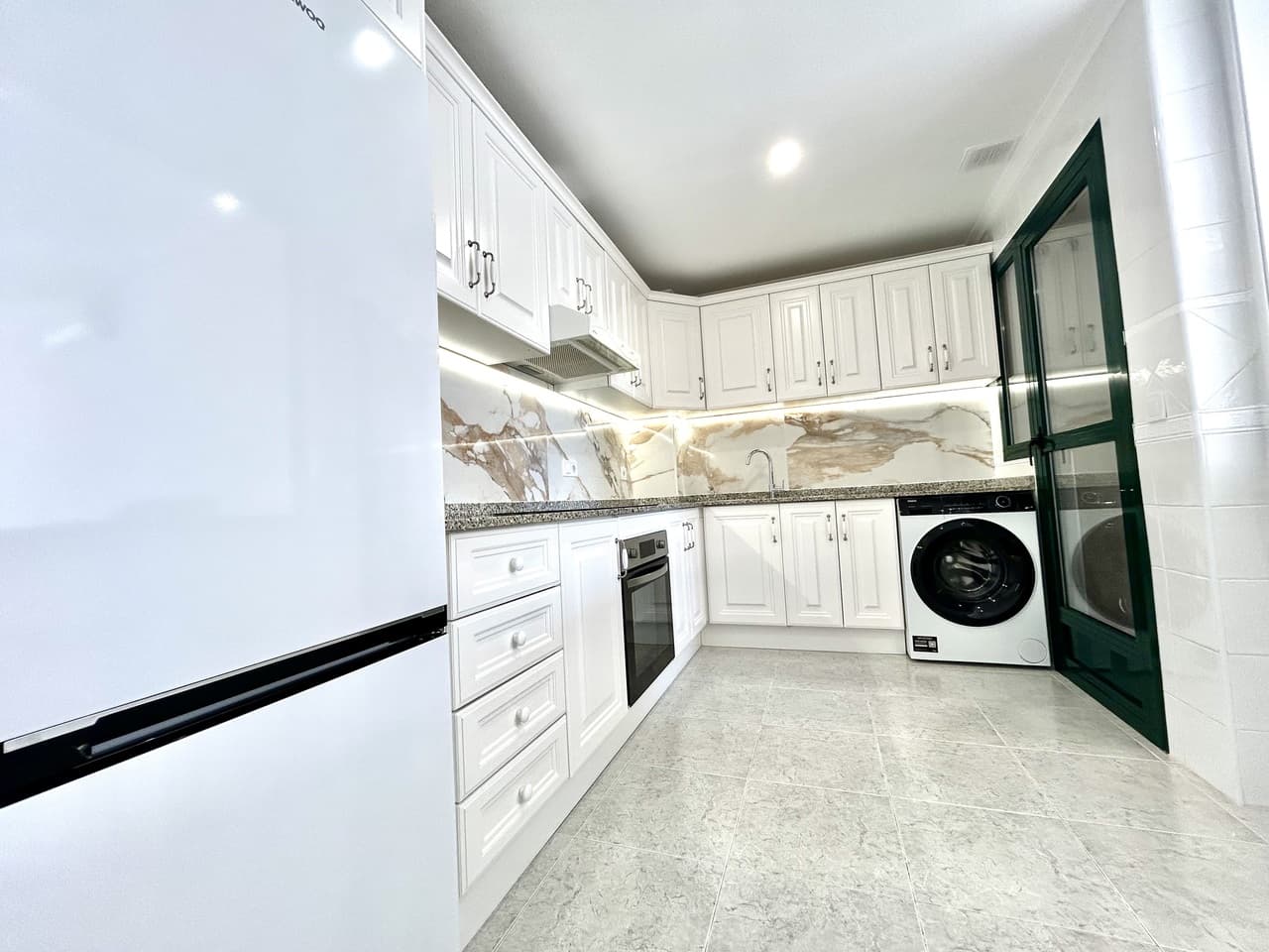 Apartamento Planta Media de 2 dormitorios en Villamartin - 9