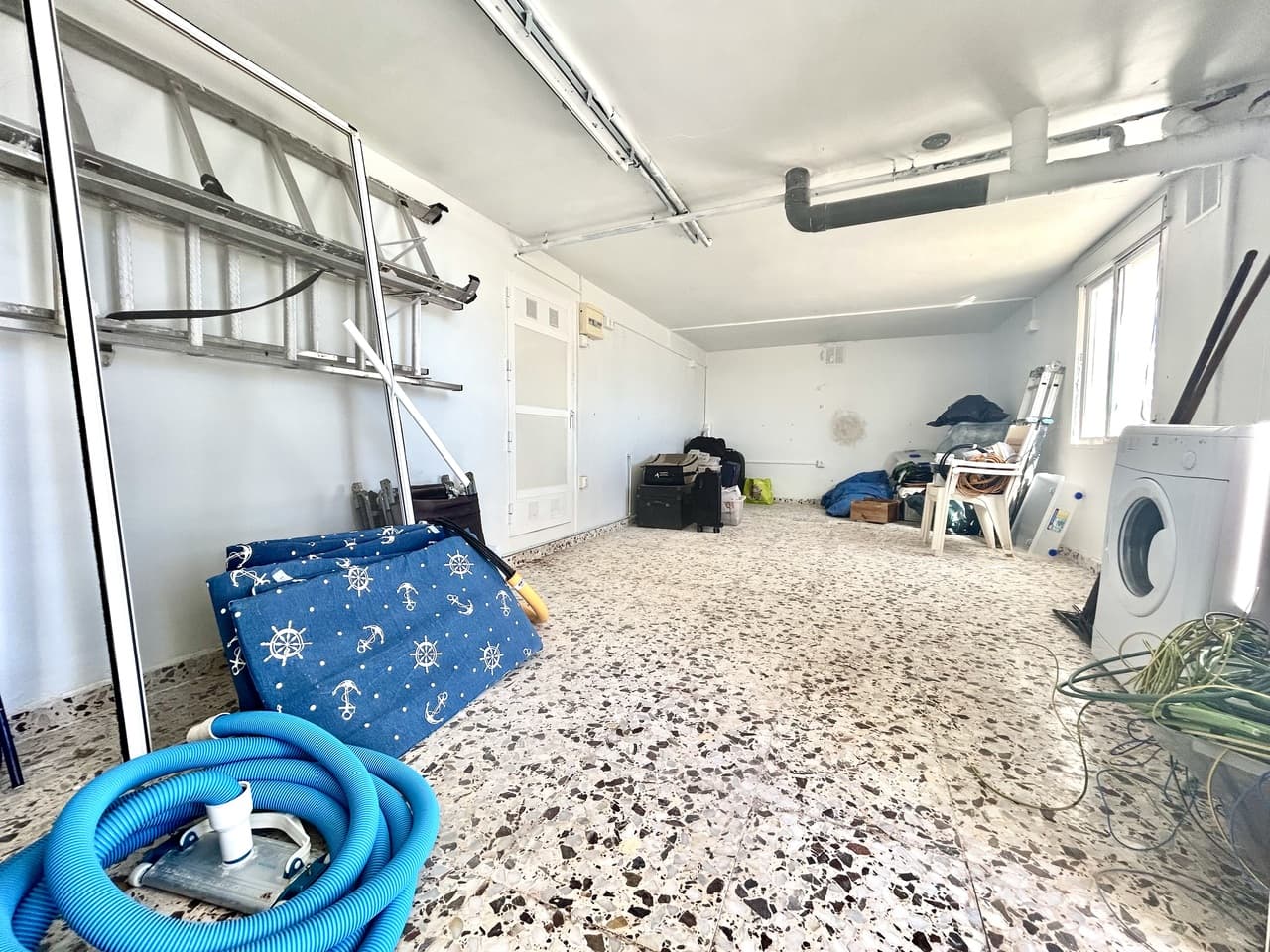 Villa - Chalet de 2 dormitorios en Villamartin - 30