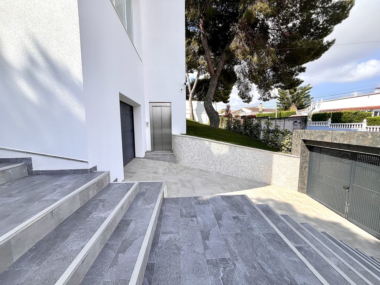 Villa - Chalet de 6 dormitorios en Los Balcones - 34