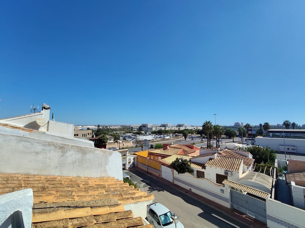 Adosada de 3 dormitorios en Los Balcones