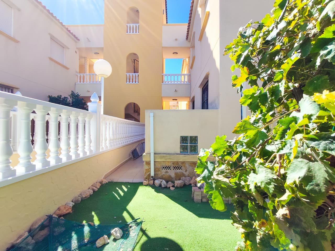 Apartamento Planta Media de 2 dormitorios en Cabo Roig - 29