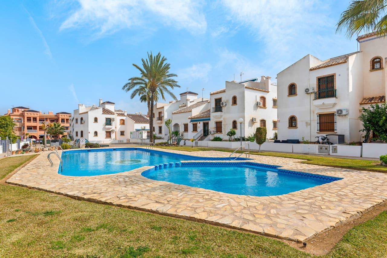 Penthouse met 2 slaapkamers in Villamartin - 4