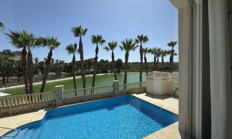 Villa - Chalet de 3 dormitorios en Orihuela Costa - 24