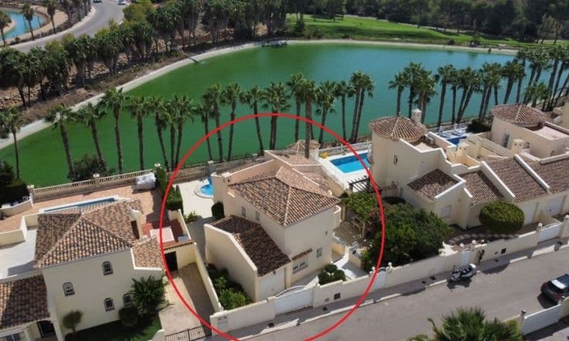 Villa - Chalet de 3 dormitorios en Orihuela Costa - 11