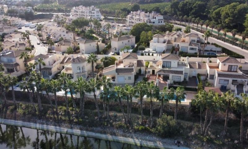 Villa - Chalet de 3 dormitorios en Orihuela Costa - 14