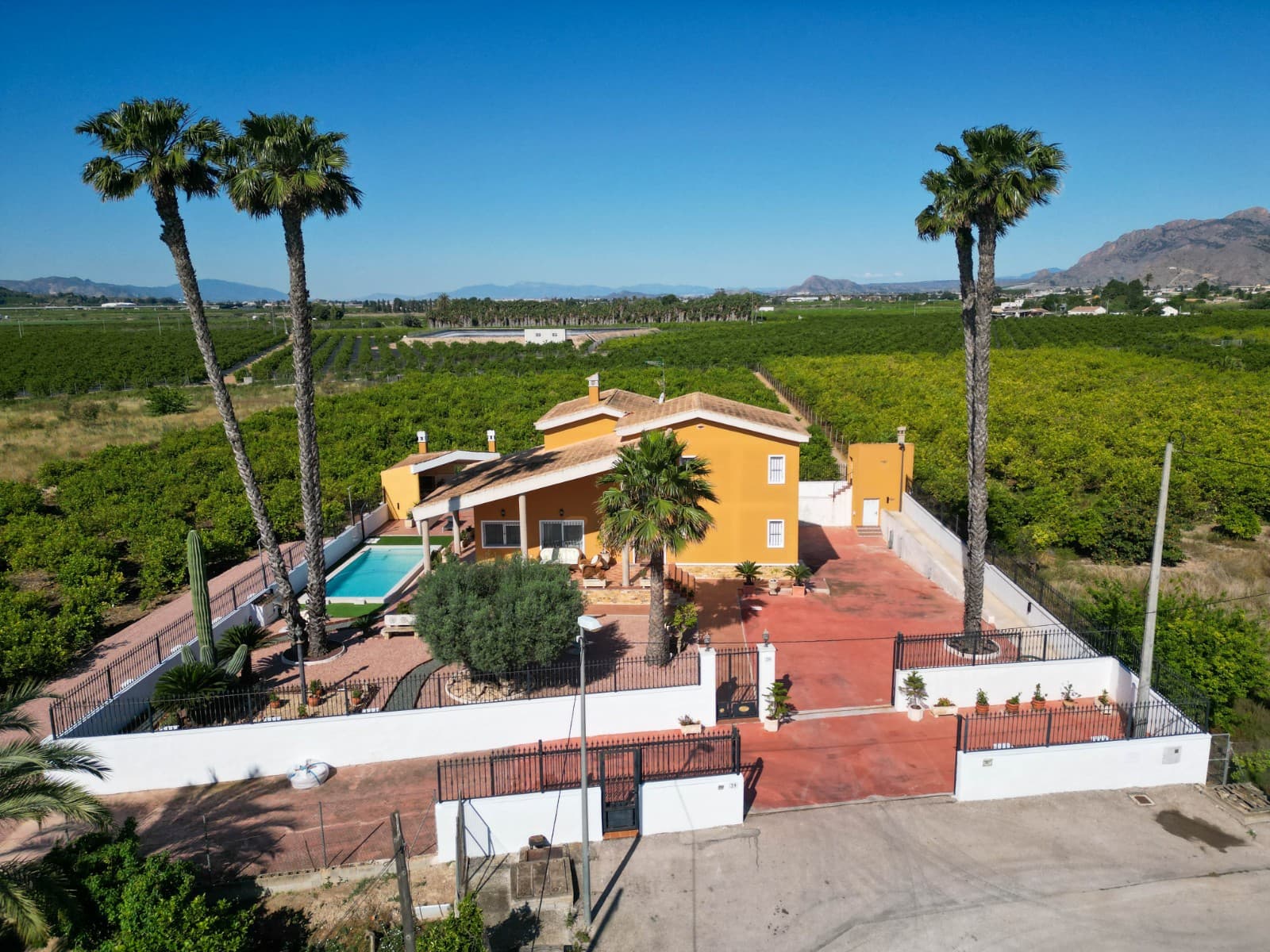 Finca - Cortijo met 4 slaapkamers in Orihuela - 1