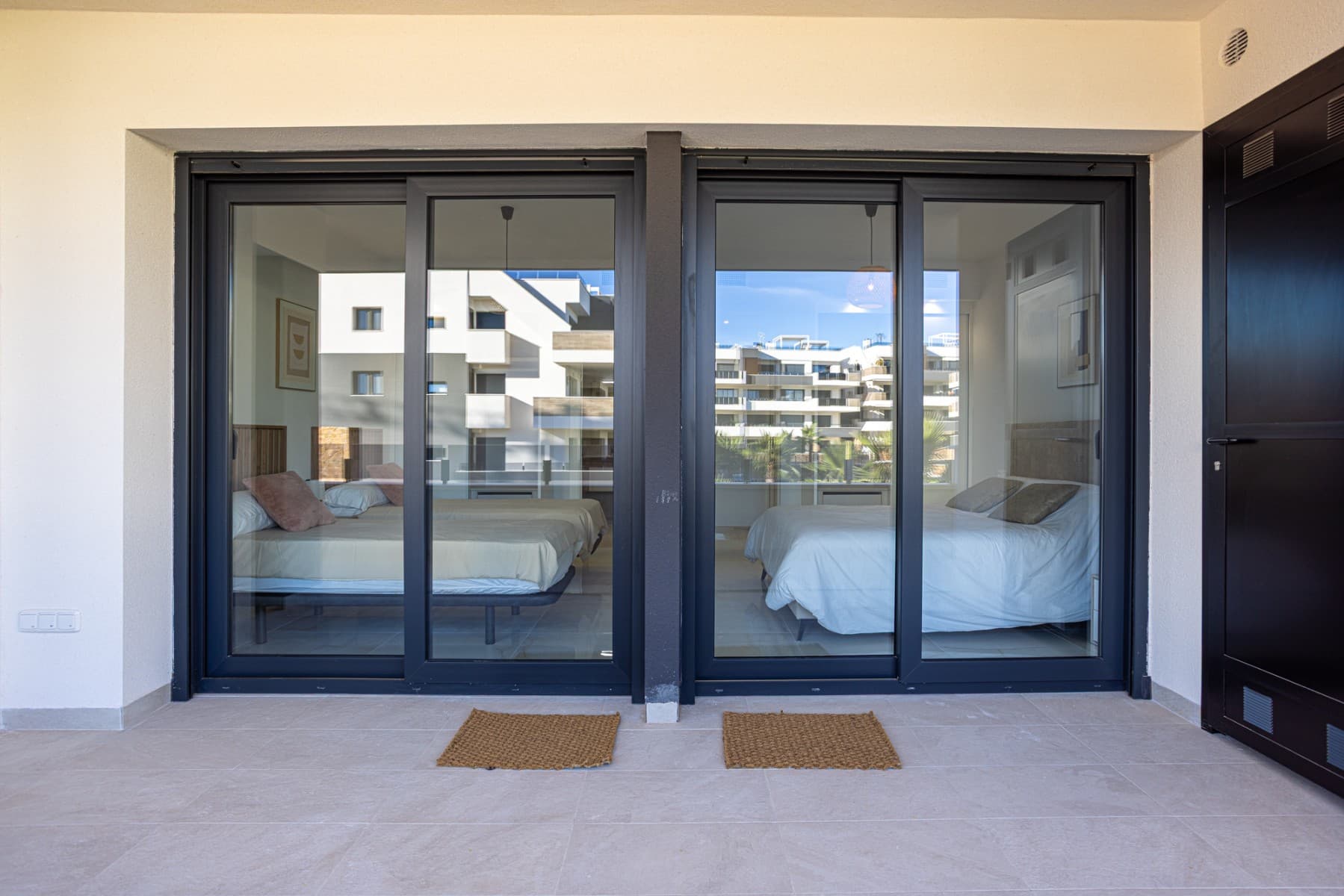 2 bed Middle Floor Apartment in Orihuela Costa - 26