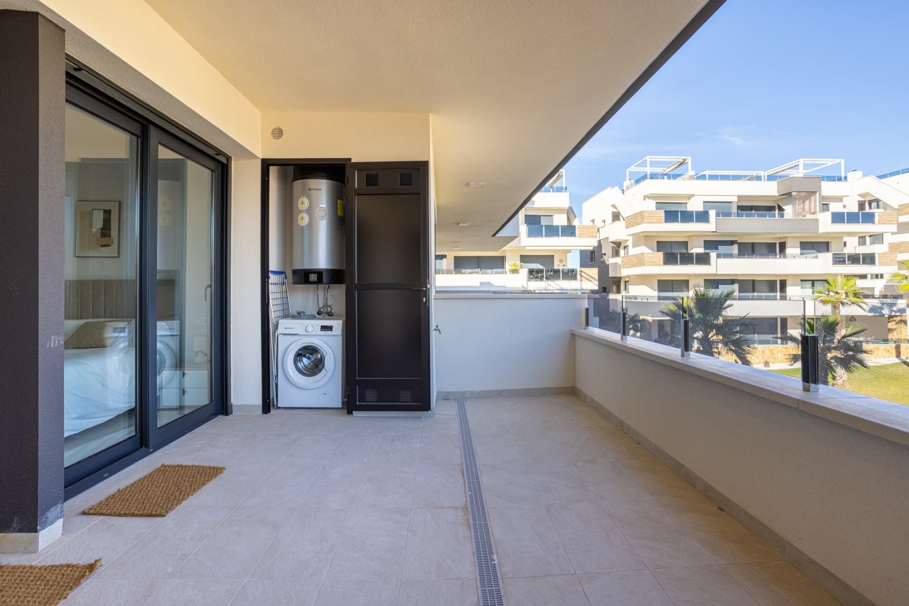 2 bed Middle Floor Apartment in Orihuela Costa - 27