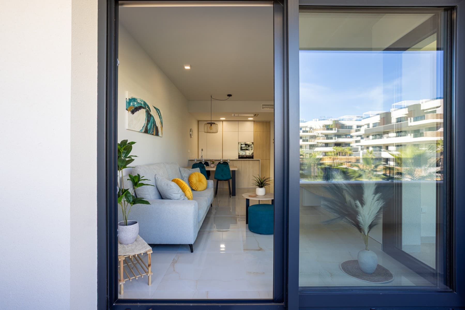 2 bed Middle Floor Apartment in Orihuela Costa - 25