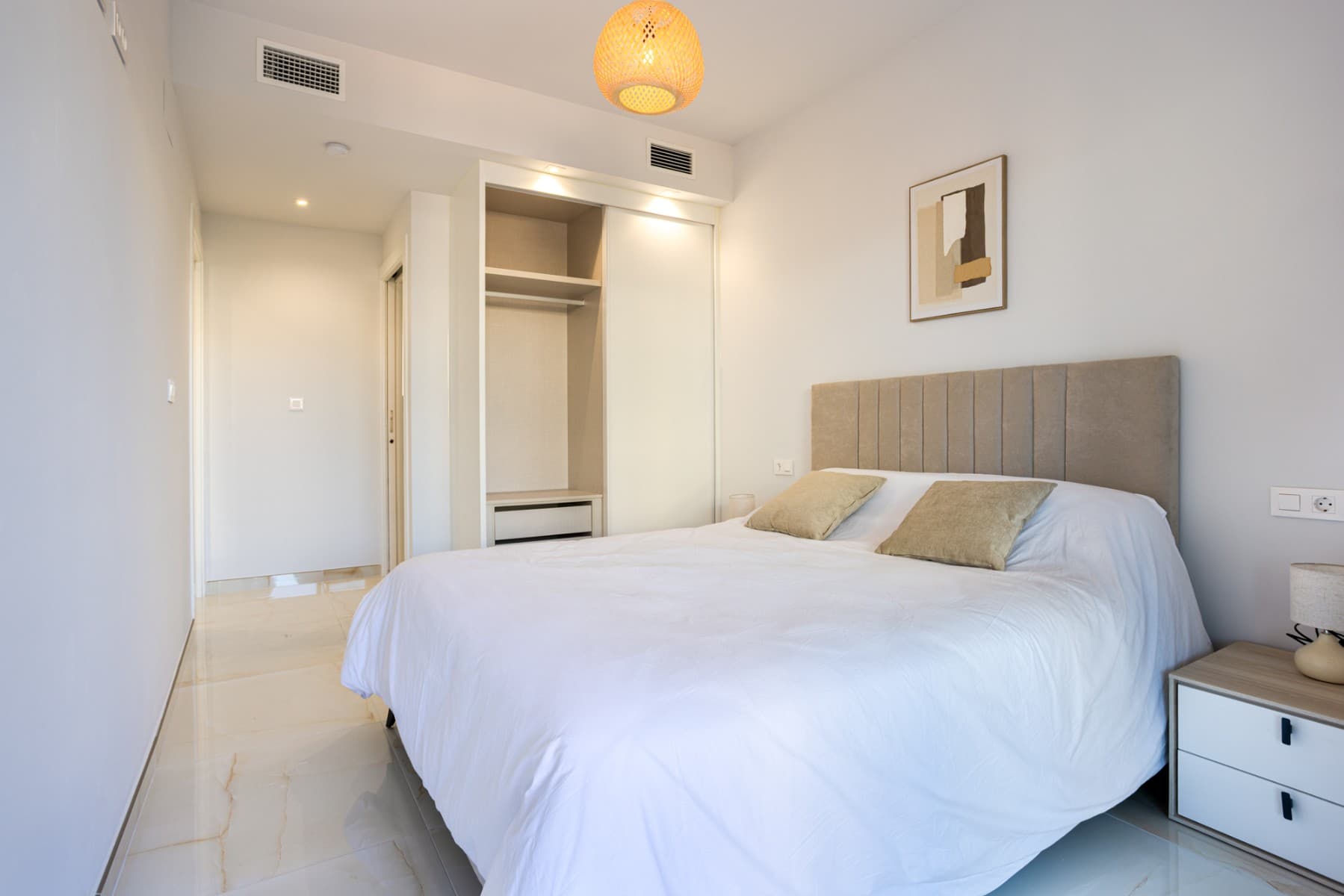 2 bed Middle Floor Apartment in Orihuela Costa - 19