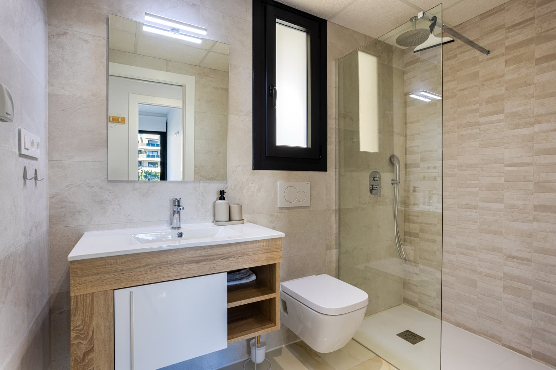 2 bed Middle Floor Apartment in Orihuela Costa - 15