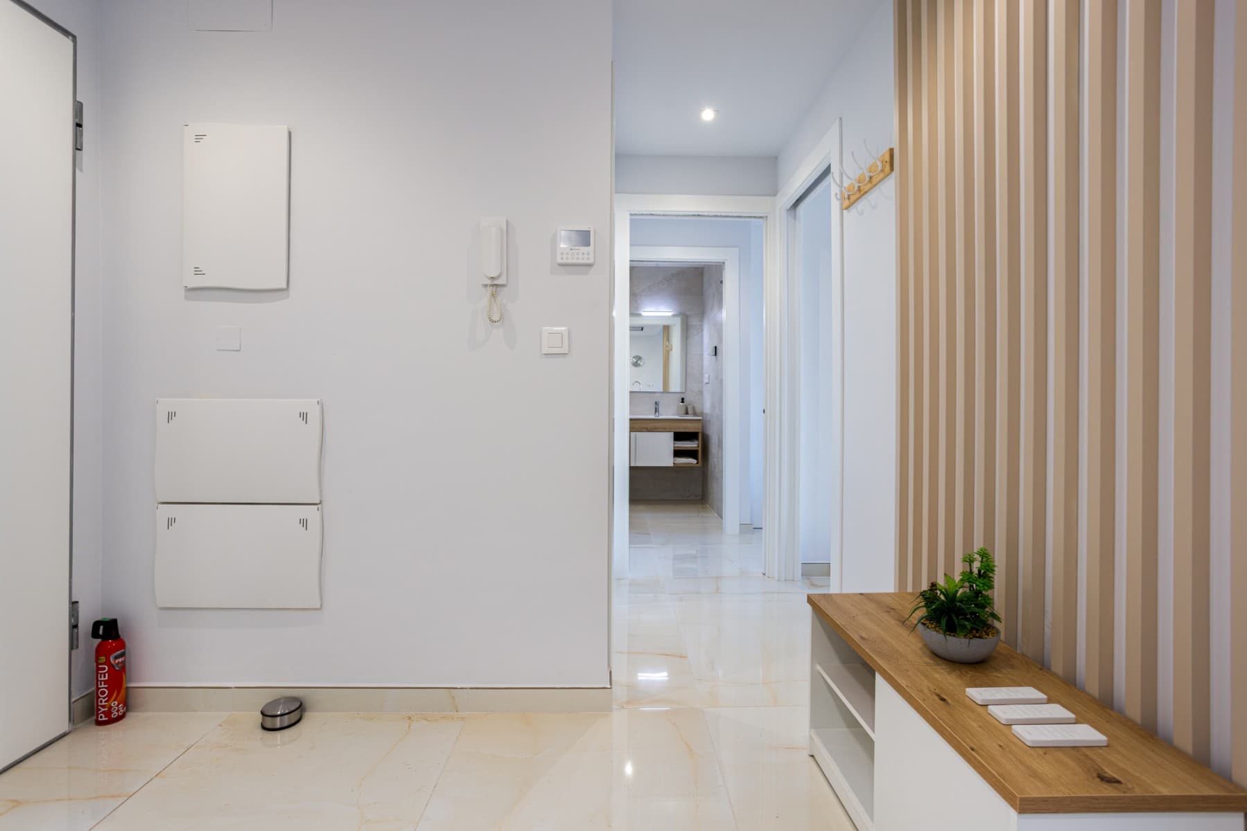2 bed Middle Floor Apartment in Orihuela Costa - 13