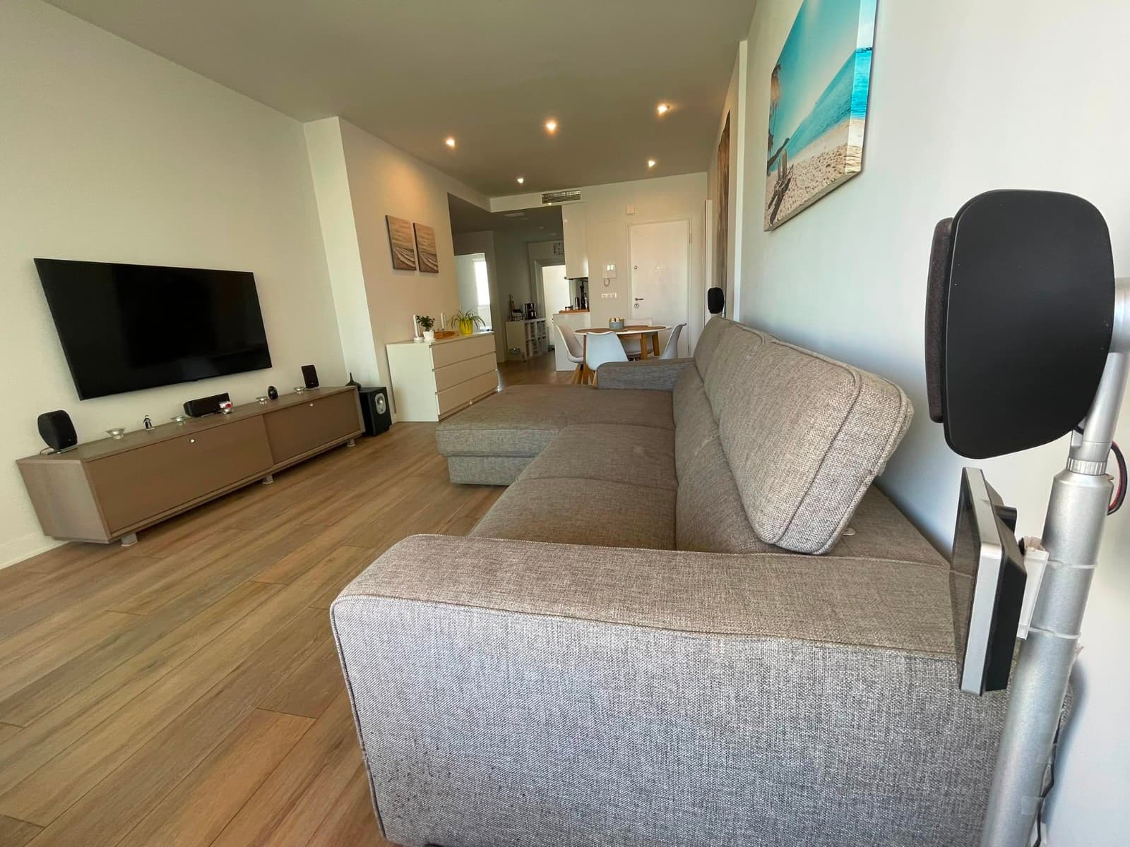 2 bed Middle Floor Apartment in Orihuela Costa - 13