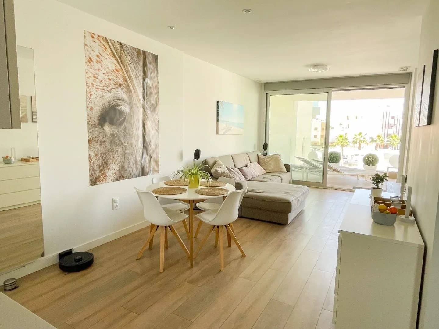 2 bed Middle Floor Apartment in Orihuela Costa - 10