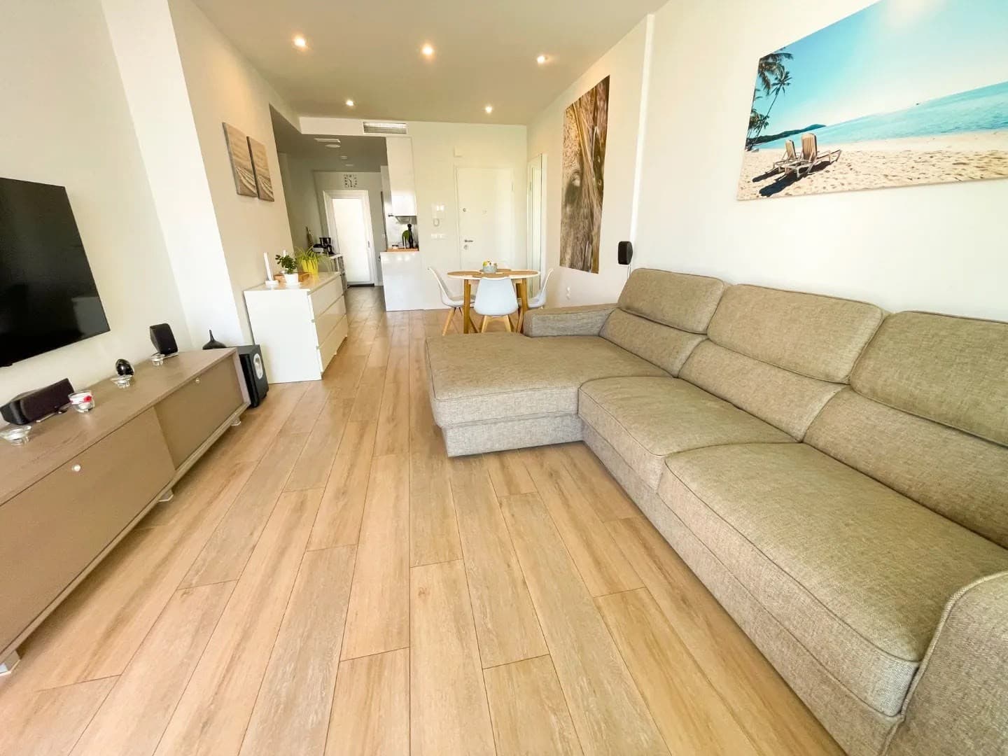 2 bed Middle Floor Apartment in Orihuela Costa - 11