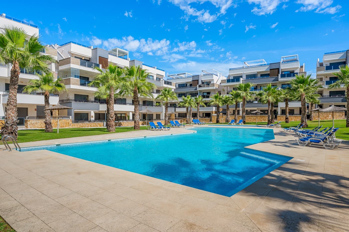 Tussenverdieping Appartement met 2 slaapkamers in Orihuela Costa - 1