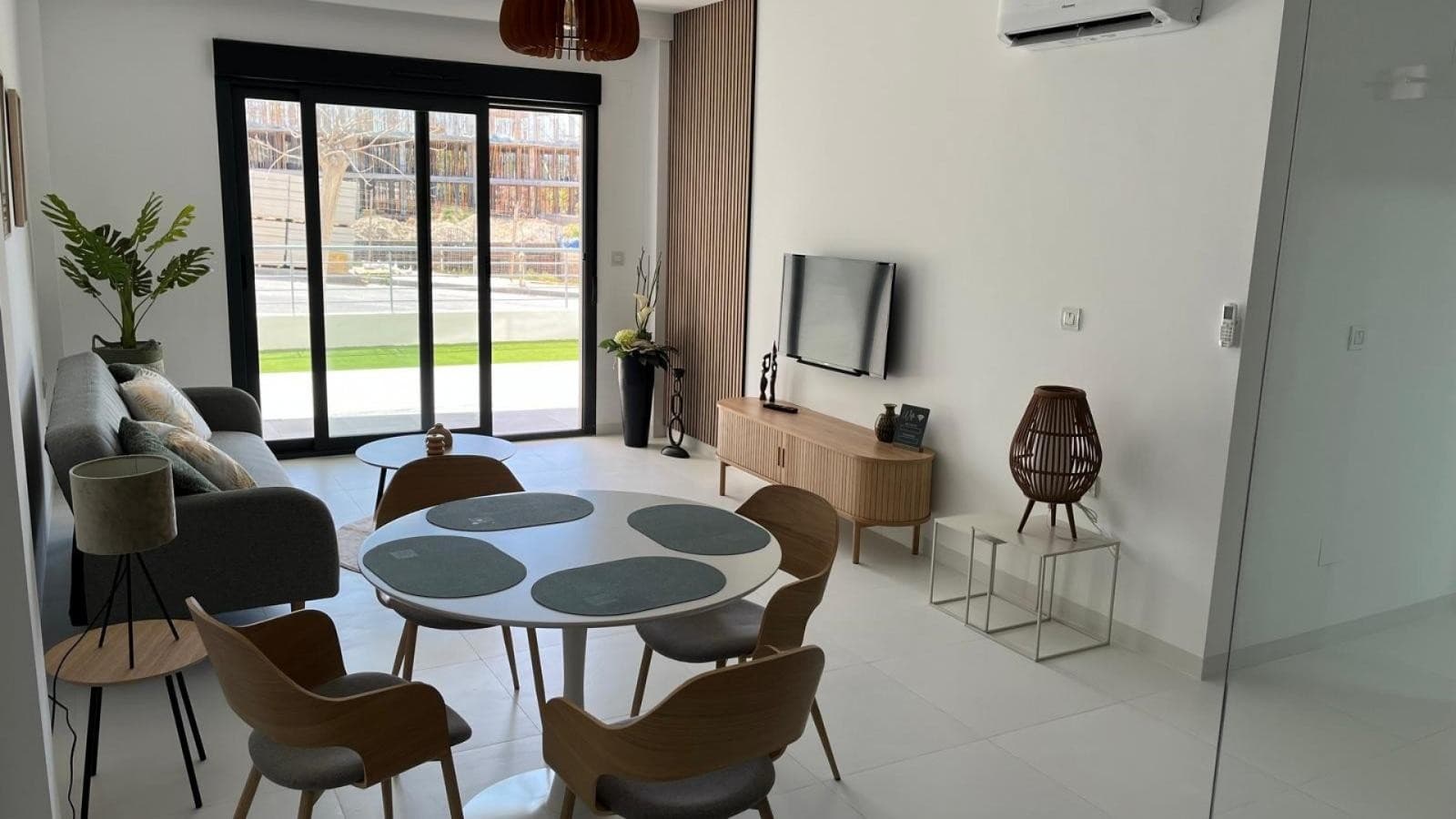 Apartamento Planta Media de 2 dormitorios en San Miguel de Salinas - 5