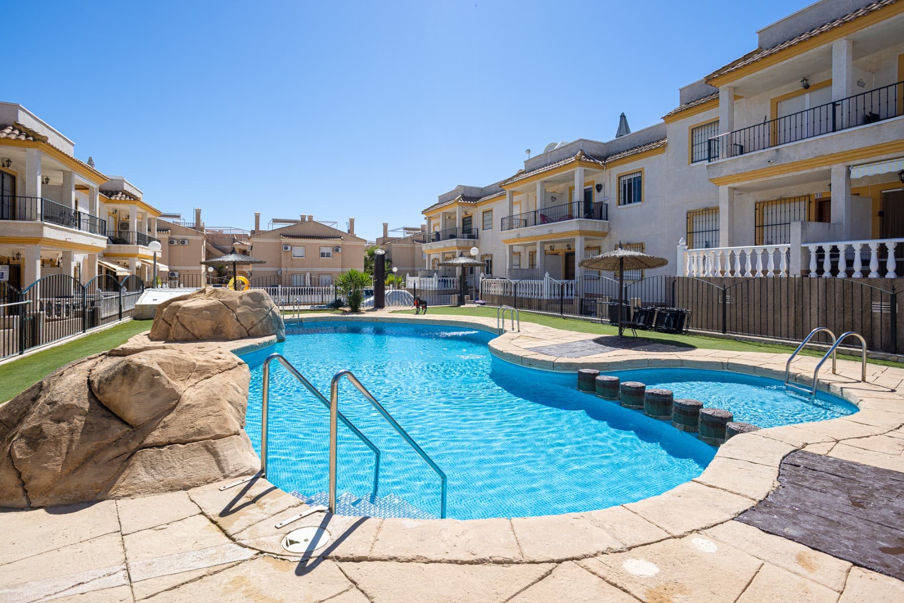 Apartamento Planta Media de 2 dormitorios en Algorfa - 21